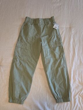 Khols SO Olive Utility Cargo Joggers NWT Size 12